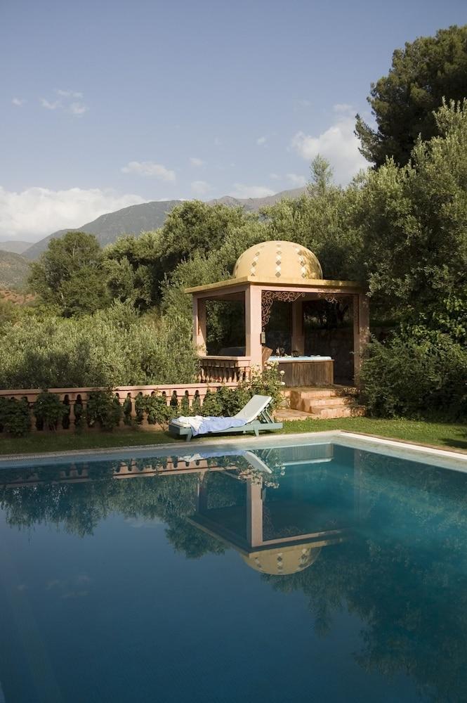 Domaine De La Roseraie Resort&spa Hotel